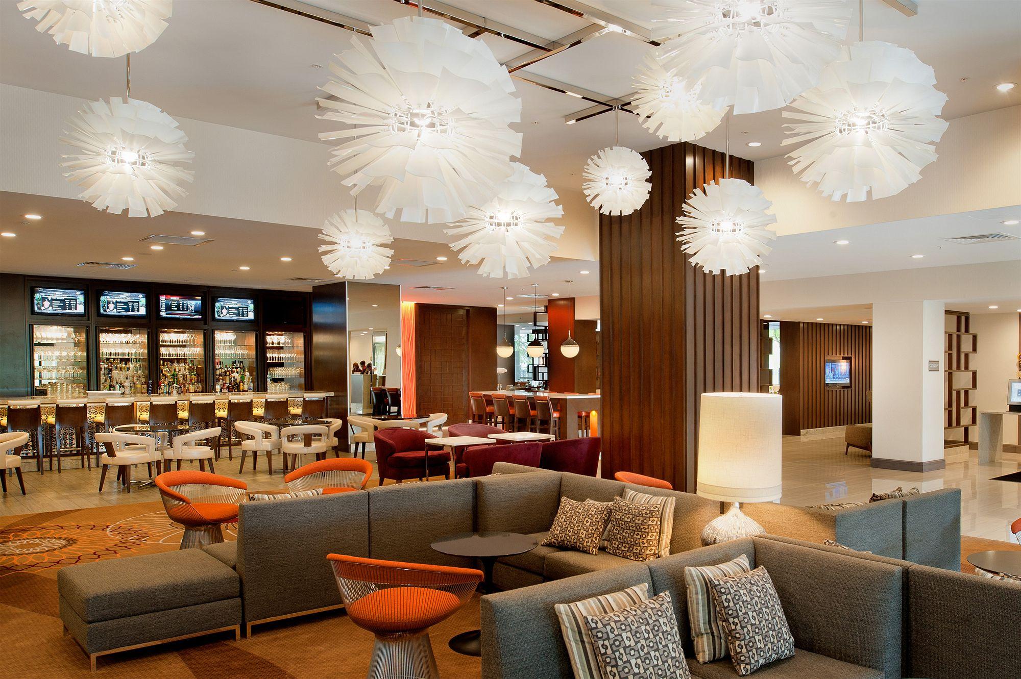 Marriott St. Louis Airport Hotel Edmundson Bagian luar foto