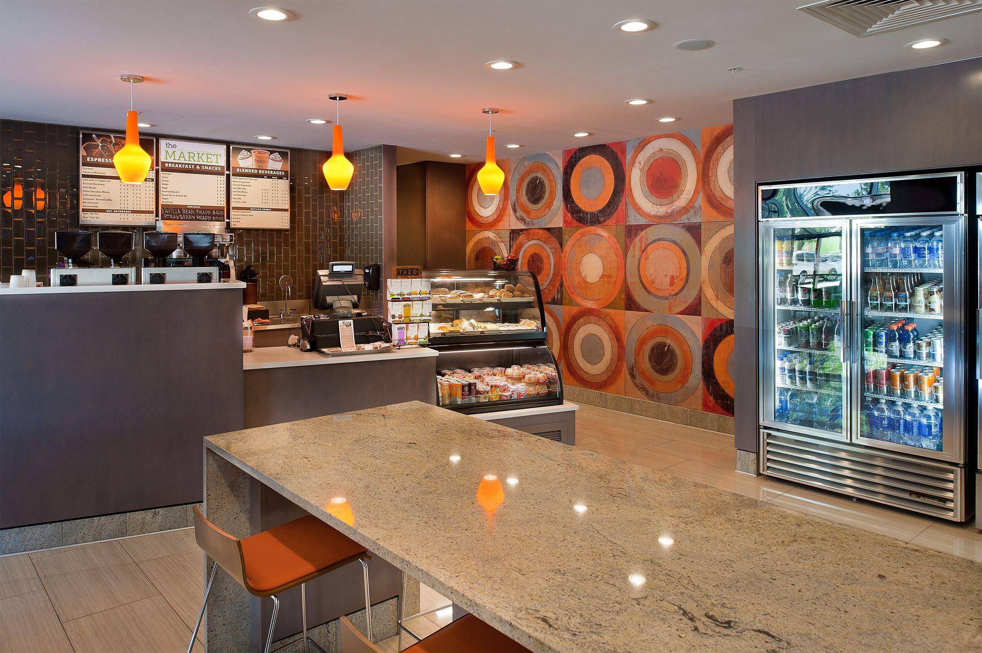 Marriott St. Louis Airport Hotel Edmundson Bagian luar foto