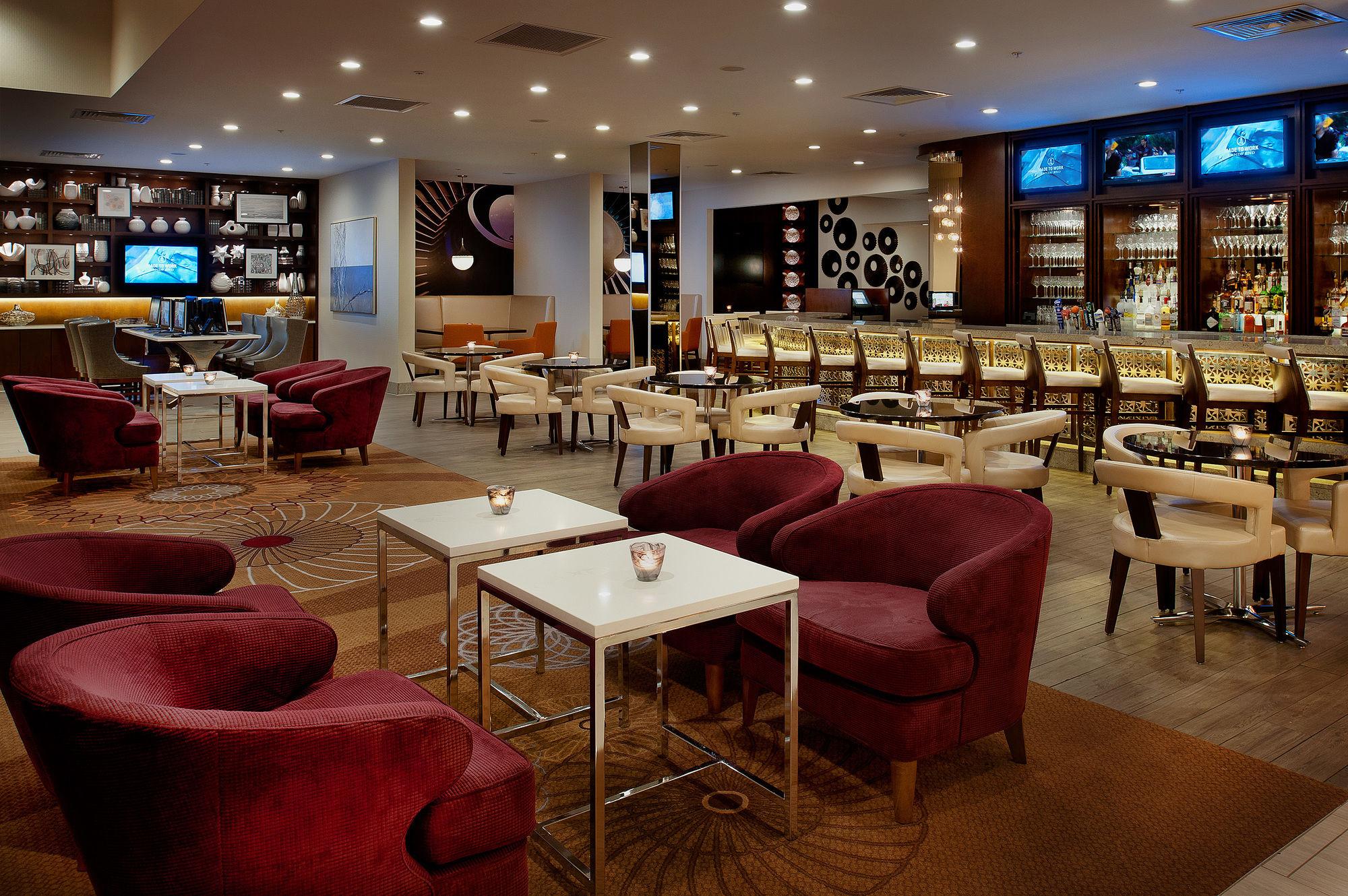 Marriott St. Louis Airport Hotel Edmundson Bagian luar foto