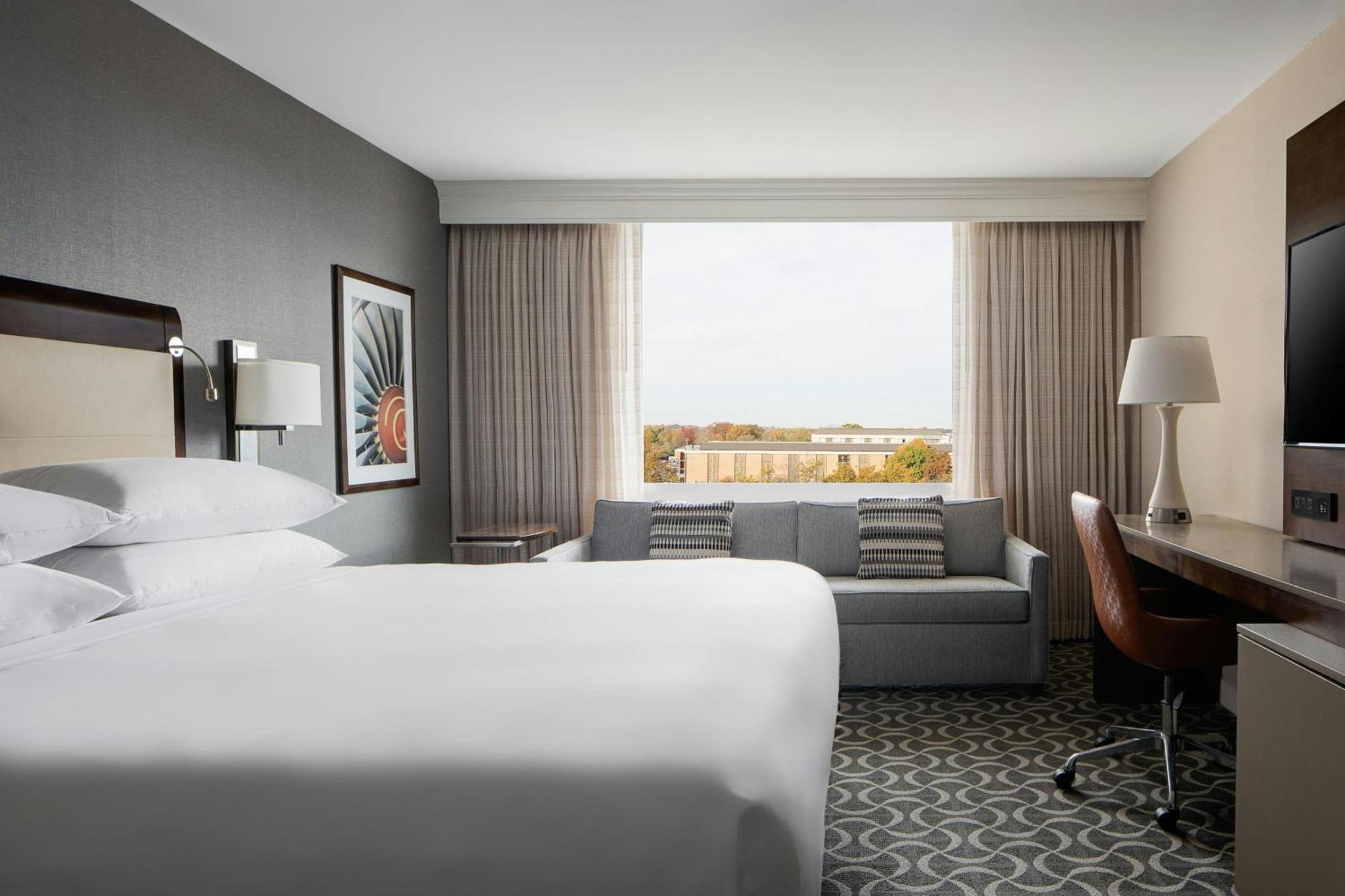 Marriott St. Louis Airport Hotel Edmundson Bagian luar foto