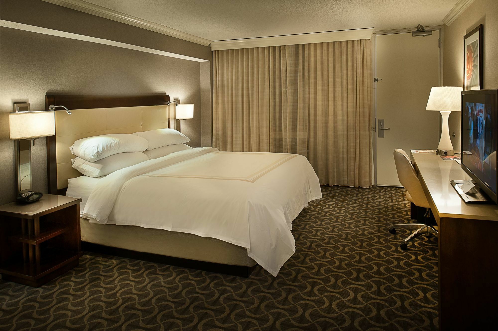 Marriott St. Louis Airport Hotel Edmundson Bagian luar foto